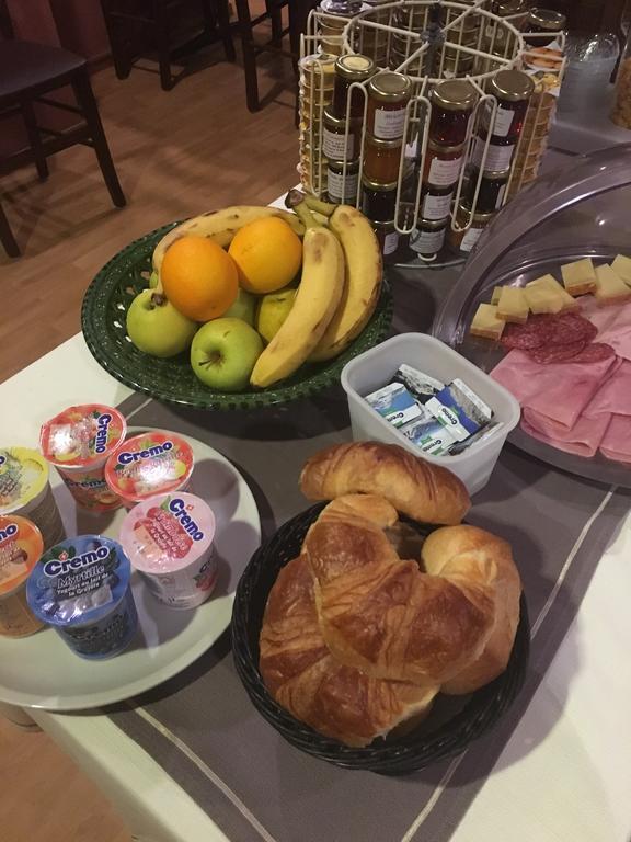 Hotel De La Gare Yvonand Ngoại thất bức ảnh